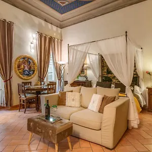  Apartment Dante States Italy